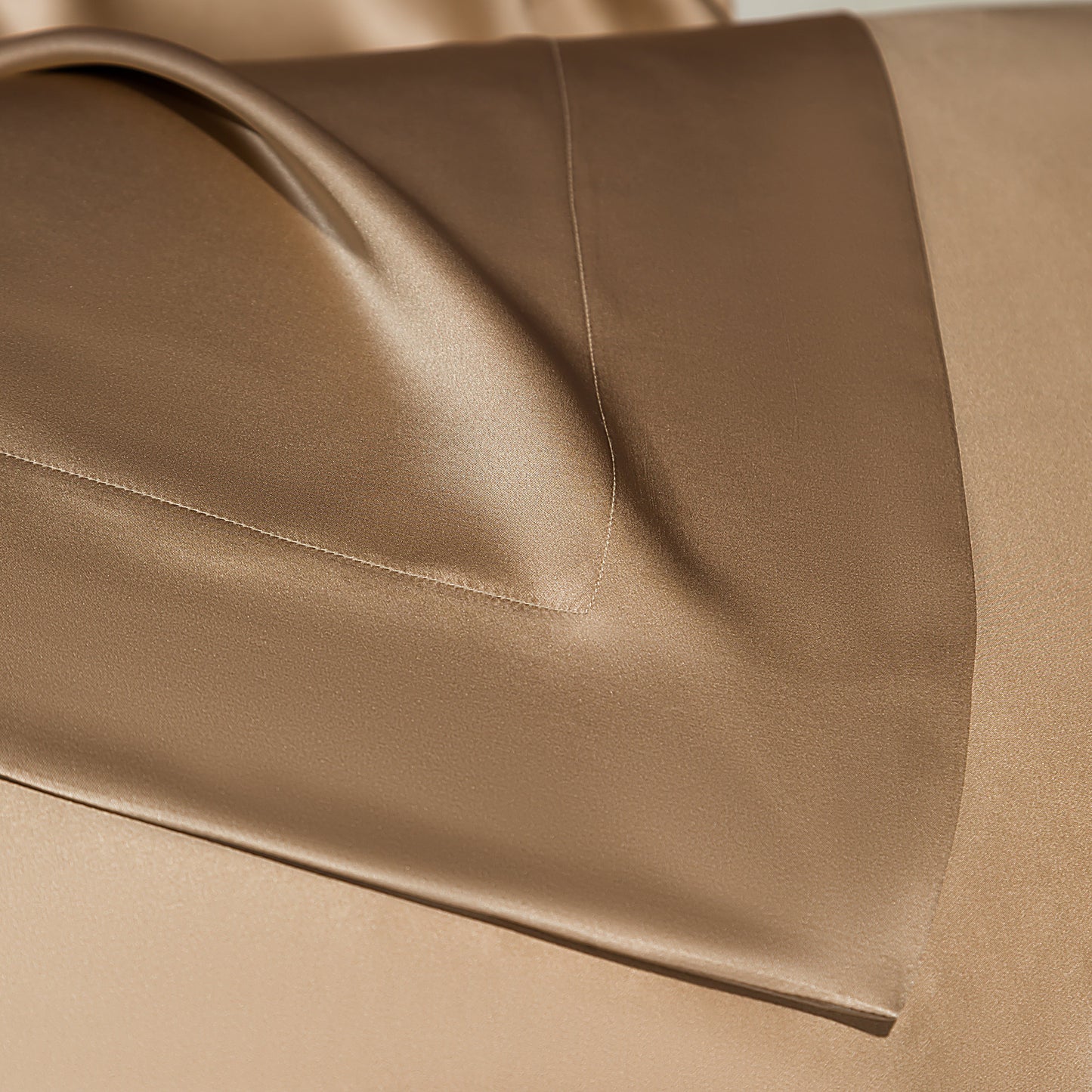 ENSEMBLE COUVERTURE ET TAIE D'OREILLER EN SOIE NATURELLE