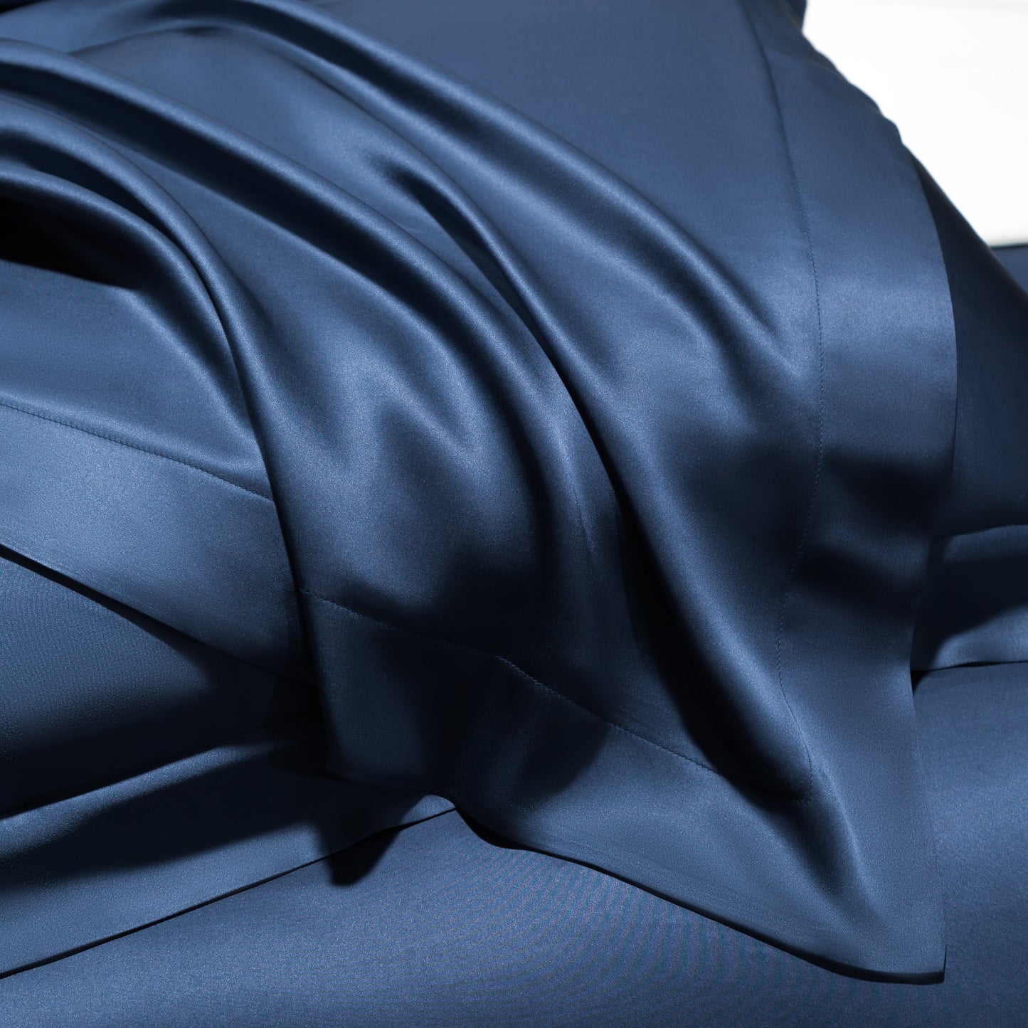 ENSEMBLE COUVERTURE ET TAIE D'OREILLER EN SOIE NATURELLE
