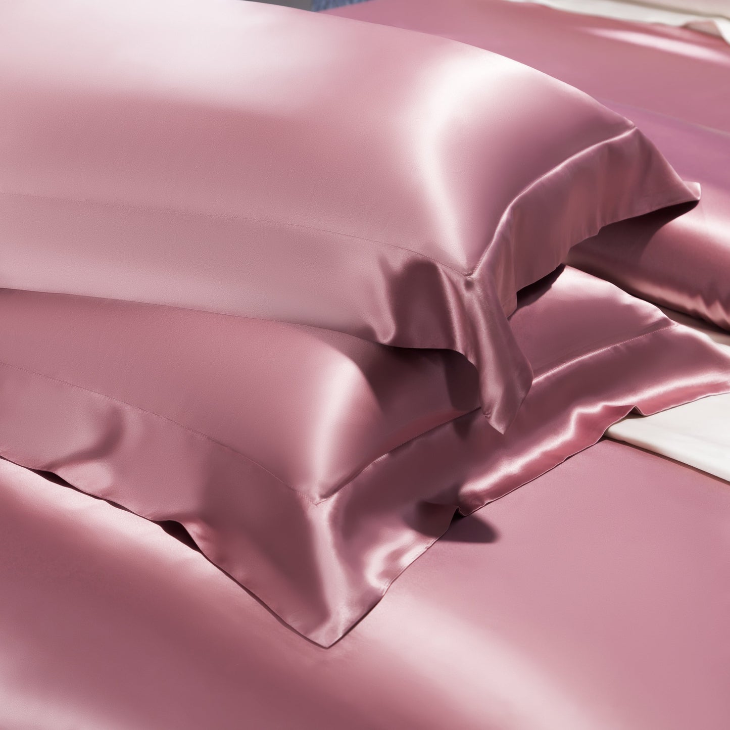 ENSEMBLE COUVERTURE ET TAIE D'OREILLER EN SOIE NATURELLE