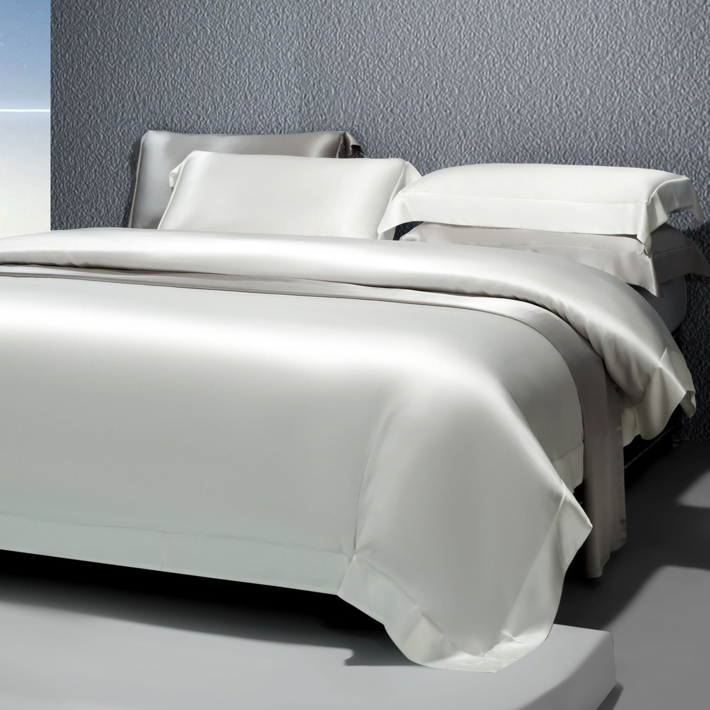 ENSEMBLE COUVERTURE ET TAIE D'OREILLER EN SOIE NATURELLE